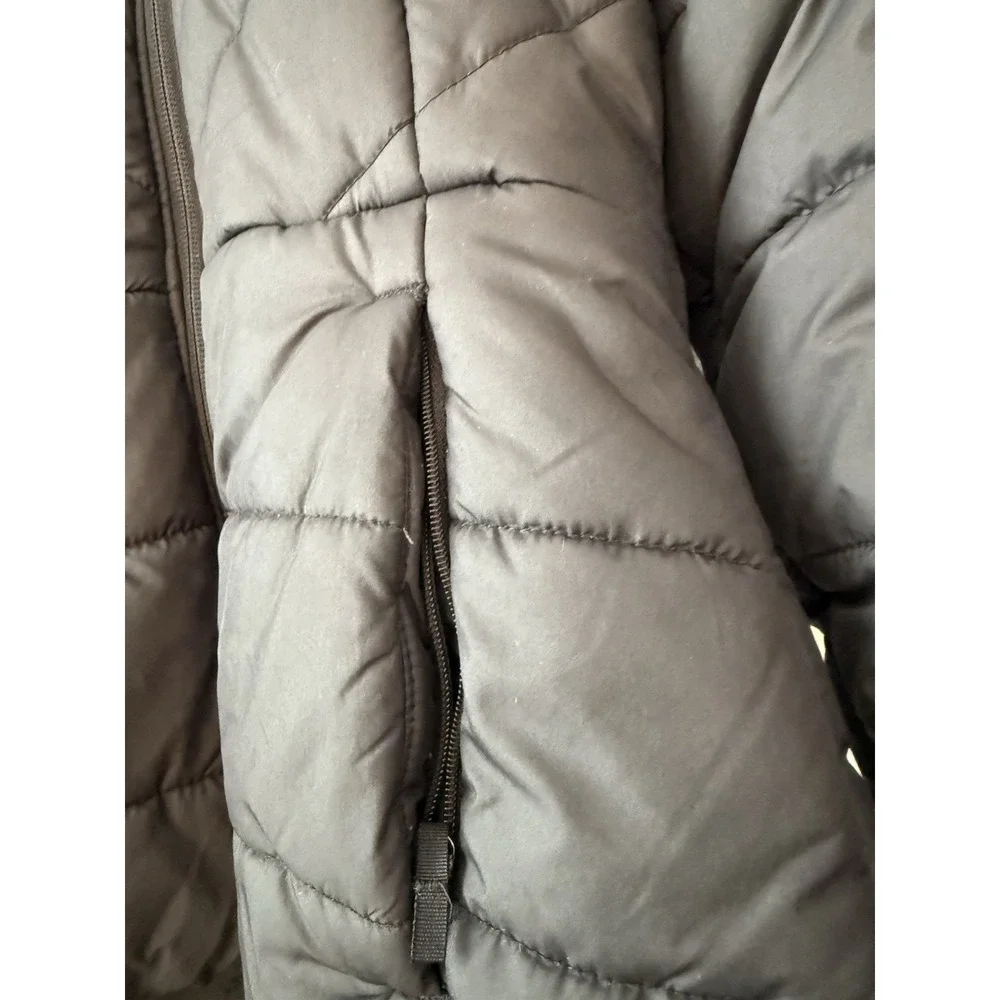 girls size small (7/8) Columbia Puffer jacket With Removable Hood With Faux Fur